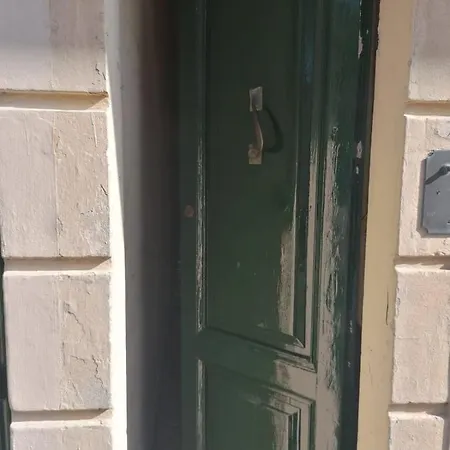 La Casina Giramondo Di Ele Nyaraló