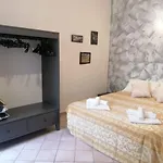 La Casina Giramondo Di Ele Viareggio