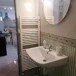 La Casina Giramondo Di Ele Viareggio